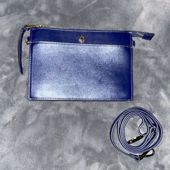 Crown & Ivy Navy Blue Dixie Crossbody - Picture 1 of 9